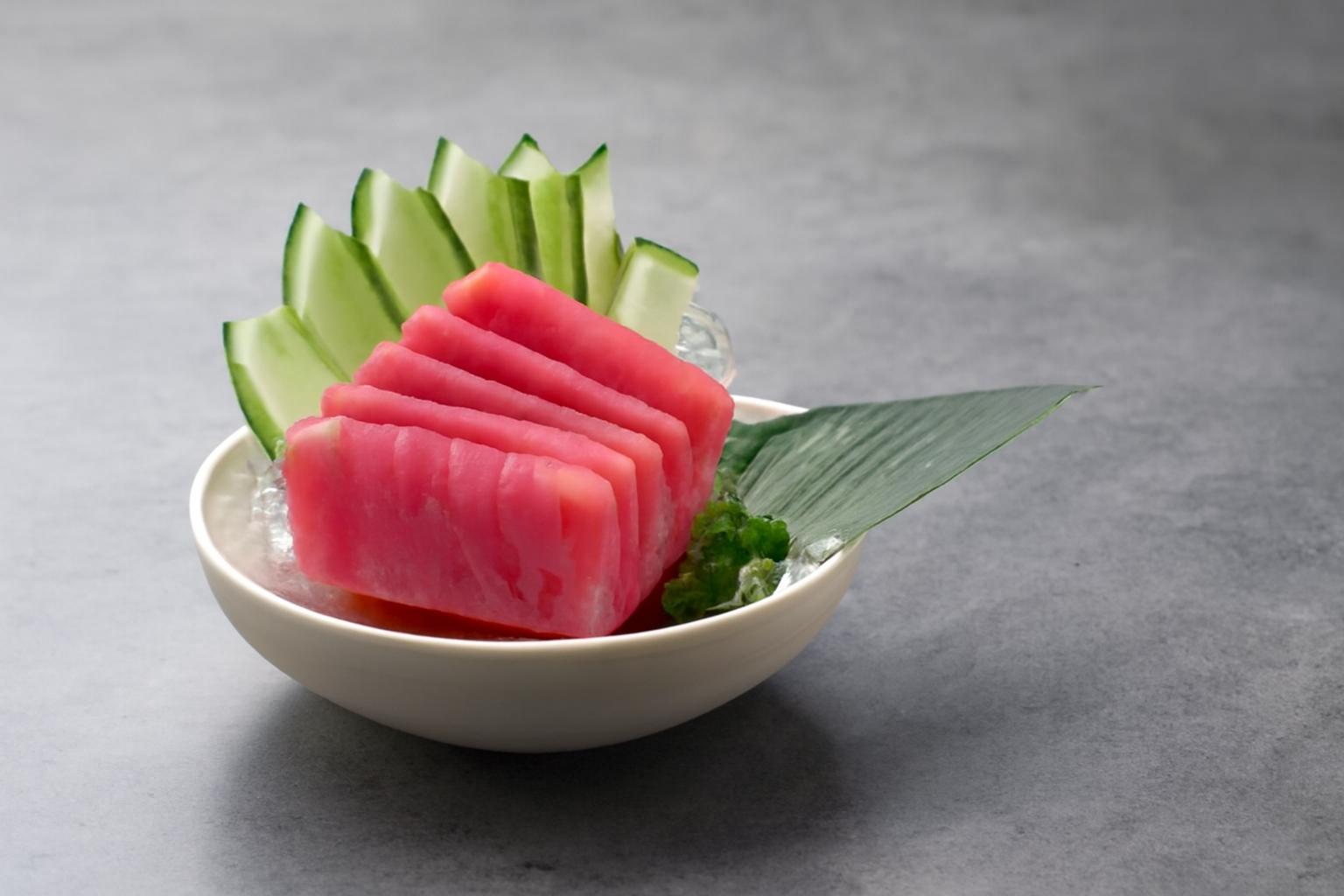 TUNA SASHIMI